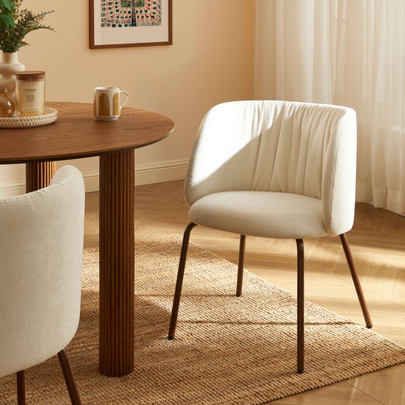 Chaise LUISA tissu chenille écru et pieds métal marron