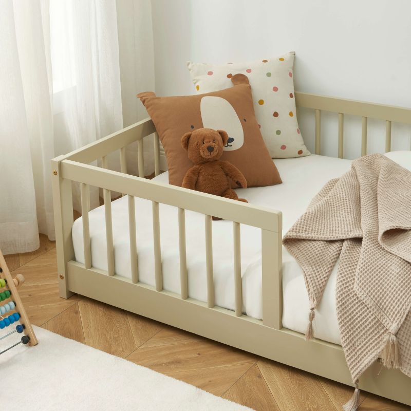 Lit enfant avec barrières EDEN pin massif beige 90x190 sommier inclus