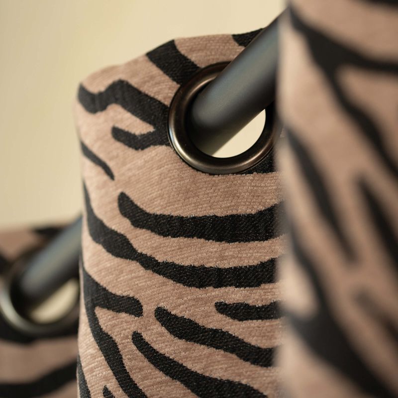 Rideau OSHA effet animal noir 140x260cm