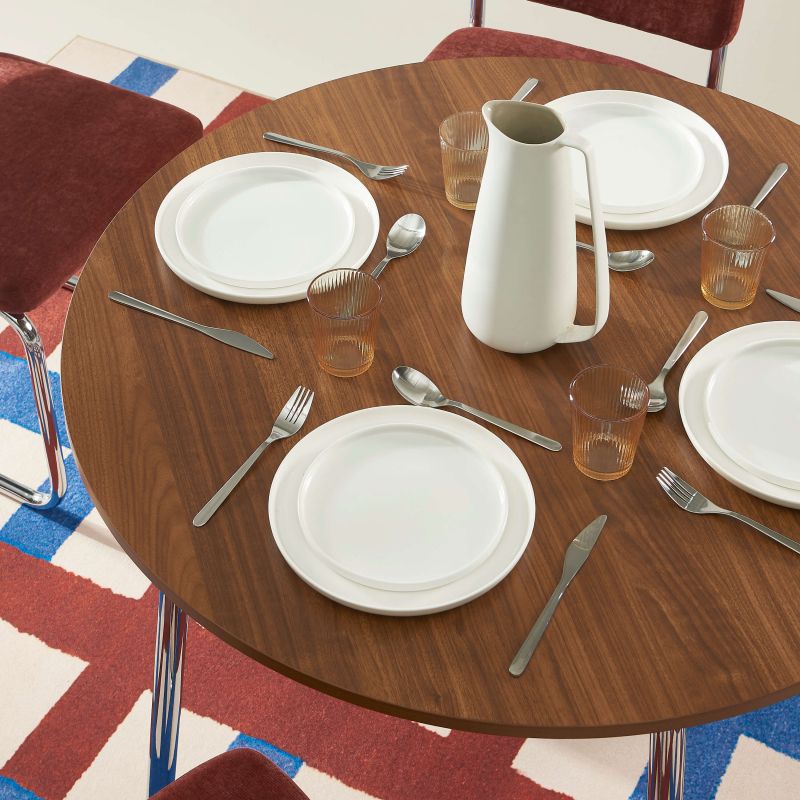 Ensemble repas table à manger ronde VASSIeffet noyer et lot de 4 chaises ELLA tissu bordeaux