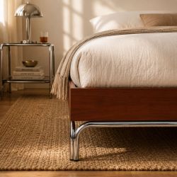 Lit MAGGY 140x190 placage noyer et pieds métal chromé sommier inclus
