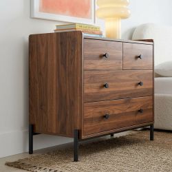 Commode SANA 3 tiroirs effet noyer et poignées noires