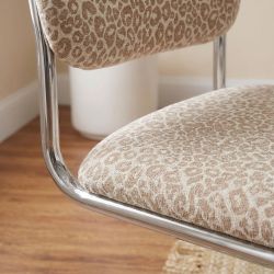 Lot de 2 chaises SELA tissu léopard beige et pieds métal